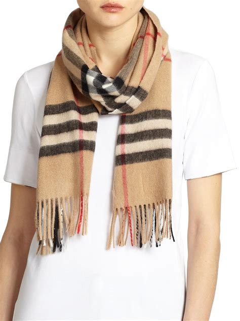 cashmere scarf burberry 歐洲|burberry cashmere classic plaid scarf.